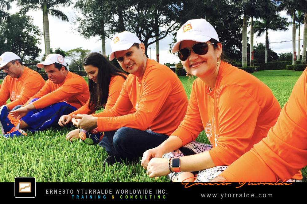 Team Building Cali Colombia | Talleres de Cuerdas Bajas para desarrollar comunicación y colaboración