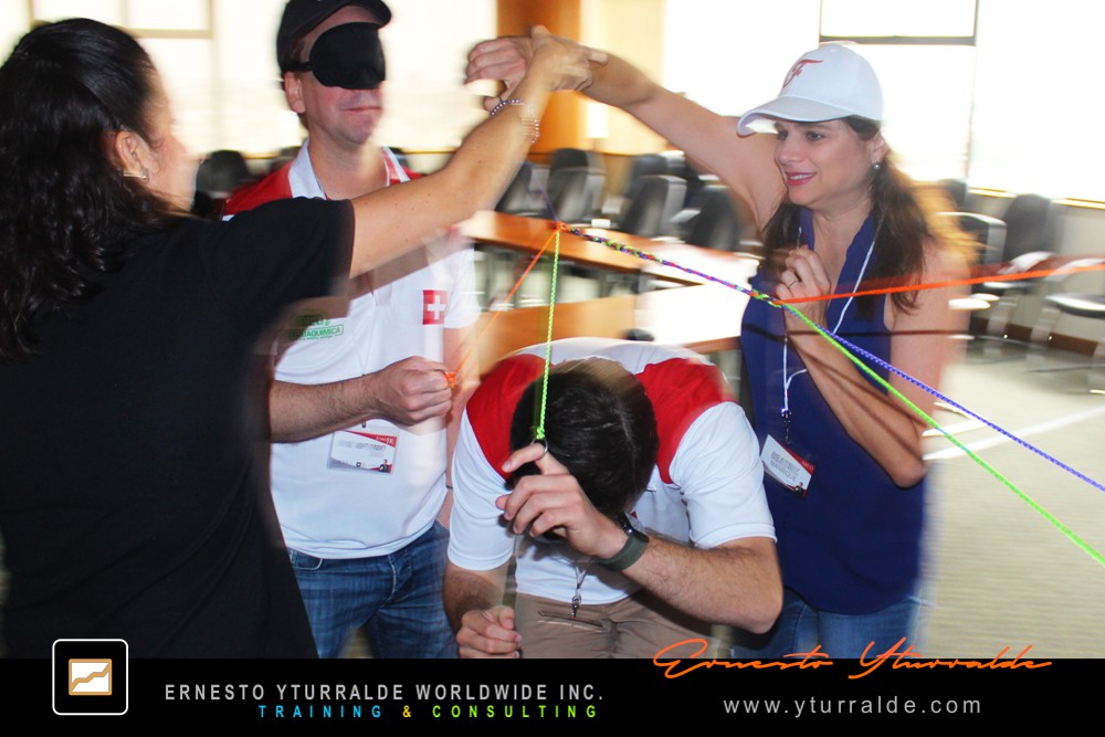 Team Building Cali Colombia | Ejercicios de cuerdas para el fortalecimiento de valores organizacionales